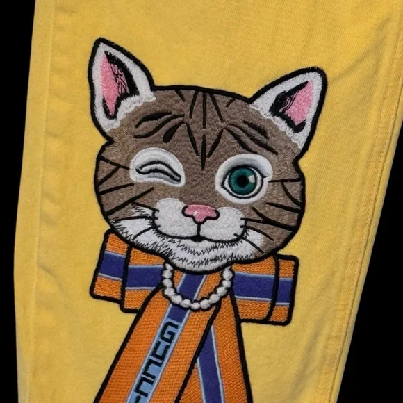 Upcycled Yellow Jeans with Gucci Cat Patch - Picture 8 of 8